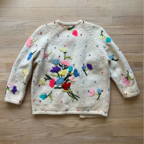 SOLD! ⏹️ - GORGEOUS Vintage Knit Embellished Cardigan! - Picture 4 of 10